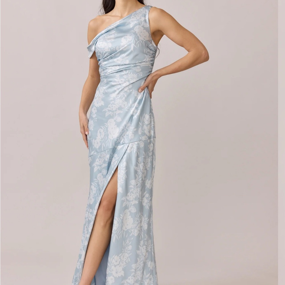 Revelry Sky Blue Bouquet Bridesmaid Dress: NWT!!